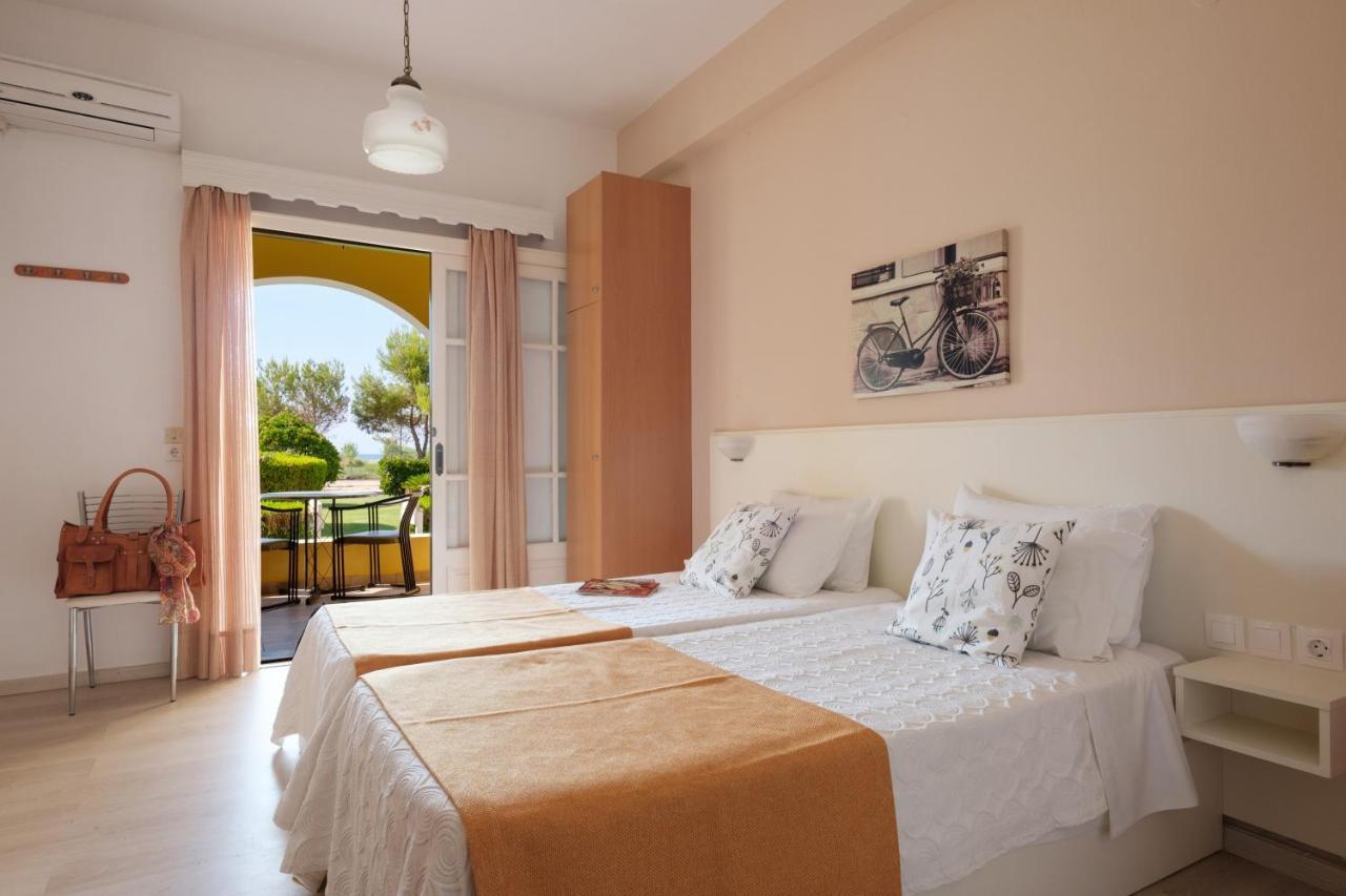 Tereza Apartments Acharavi  Exterior photo