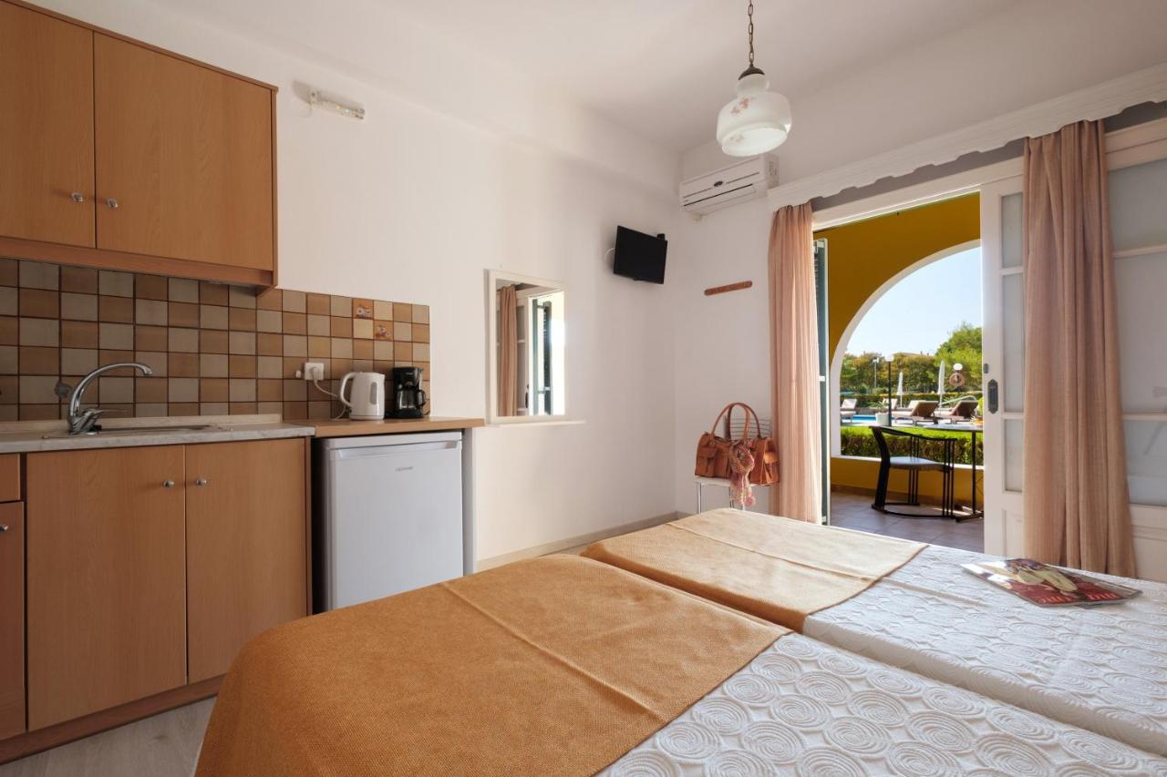 Tereza Apartments Acharavi  Exterior photo